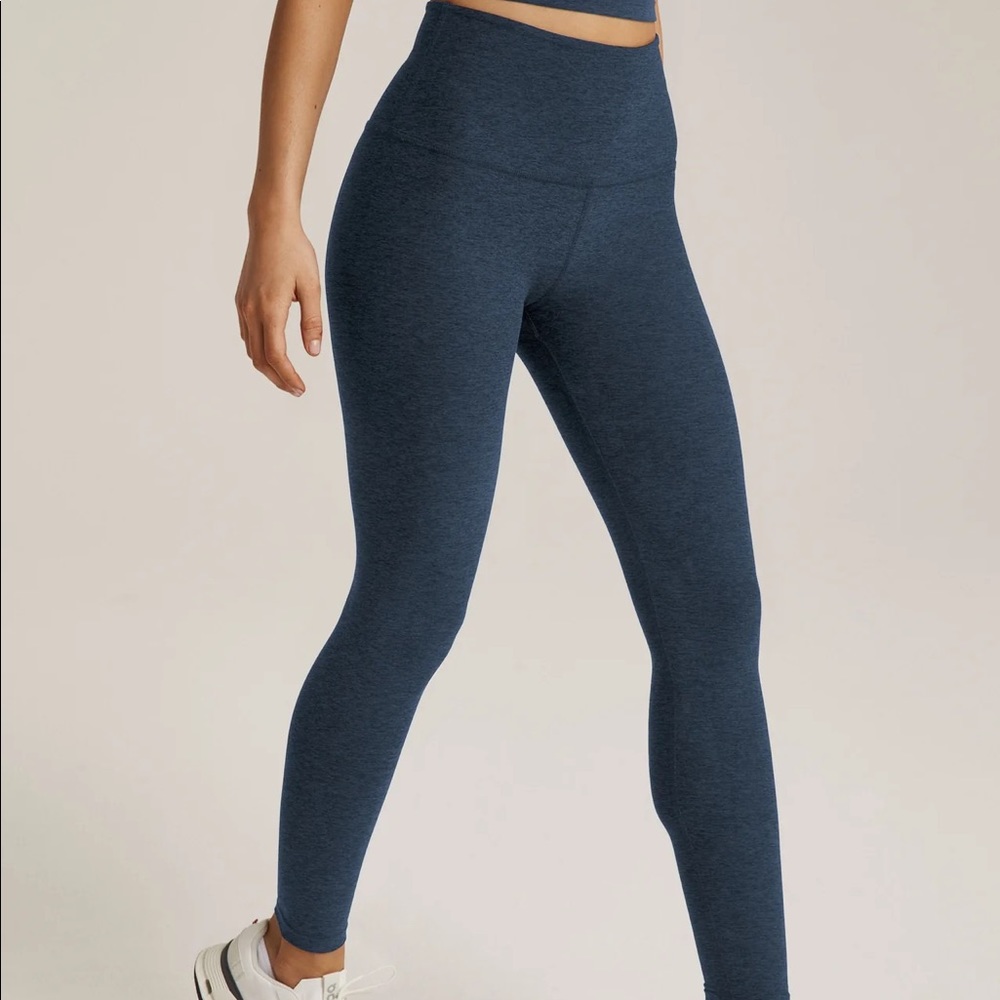 Beyond yoga caught in the midi navy leggings